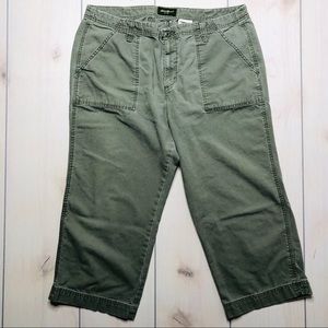 Eddie Bauer Army Green Cargo Capris